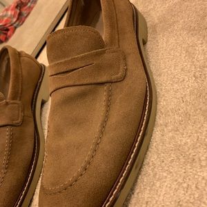 Banana republic tan suede loafers